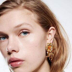 Zara Sparkly Flower Earrings